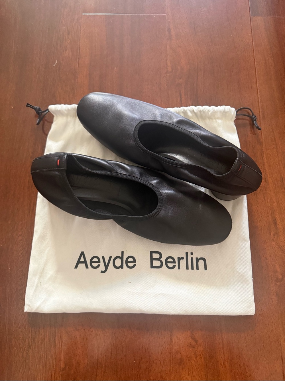 Aeyde Black Leather Pumps